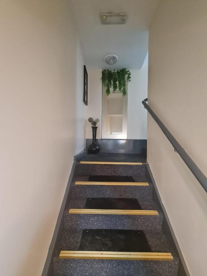 Ulverston Town Centre Flat Екстер'єр фото